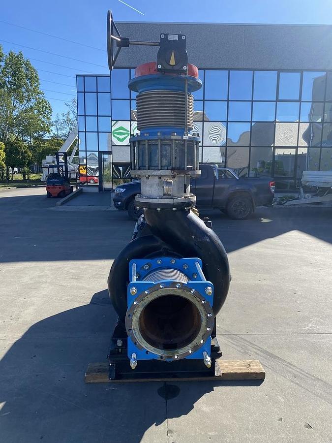 Used 2010 CENTRIFUGAL WATER PUMP NE30-36