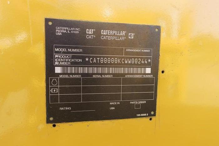 Used 2004 Caterpillar G3520C