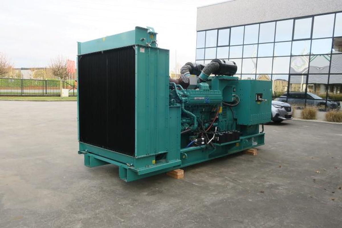 Used 2001 Cummins QST30-G7 - 810/900 KVA
