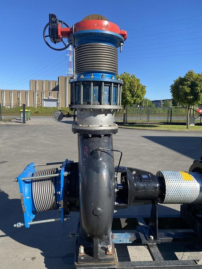 Used 2010 CENTRIFUGAL WATER PUMP NE30-36
