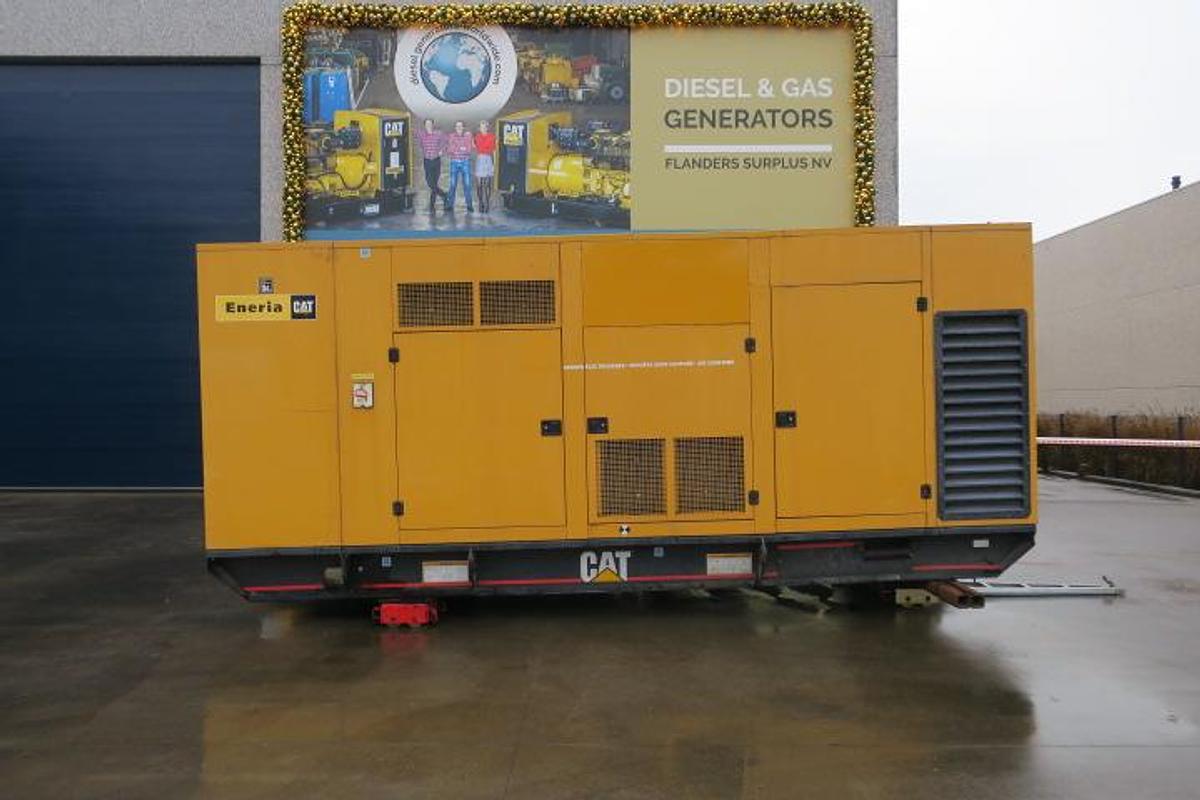 Used 2002 Caterpillar 800F - 800/880 KVA