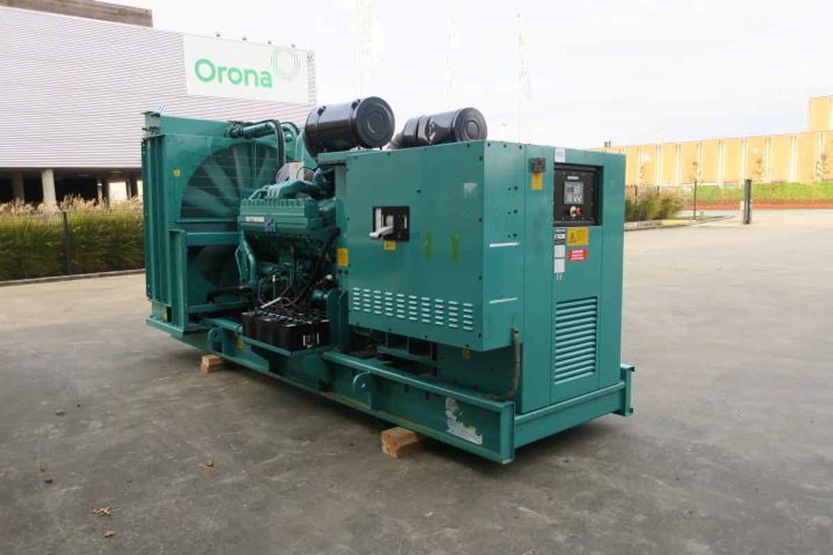 Used 2001 Cummins QST30-G7 - 810/900 KVA