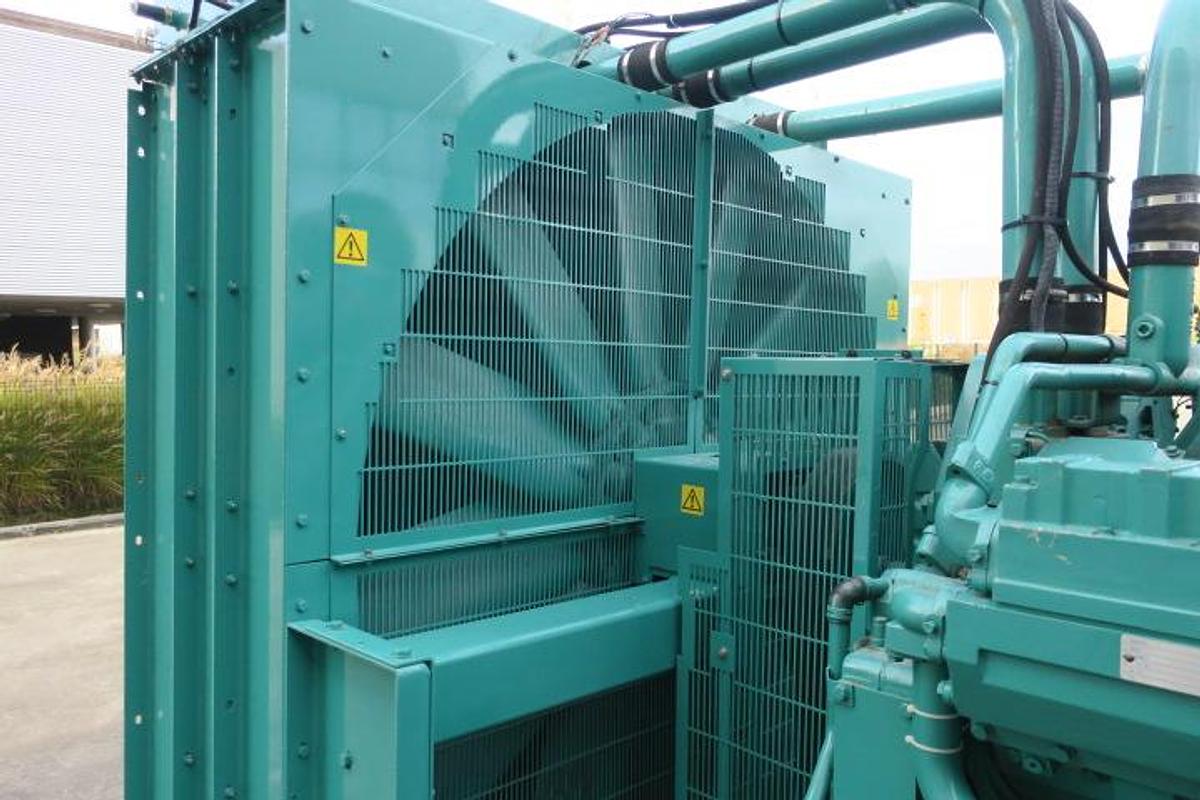 Used 2001 Cummins QST30-G7 - 810/900 KVA