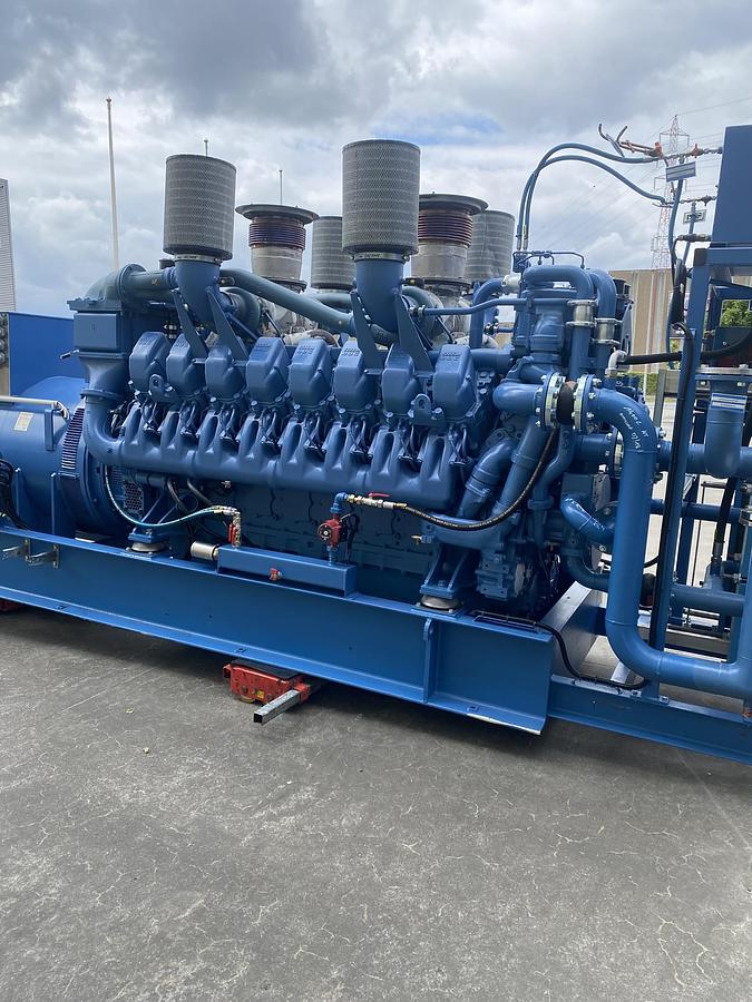 Used 2003 MTU 16V4000 - 2000/2200 KVA