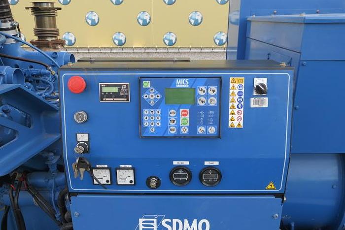 Used 2005 MTU 12V2000 - 636/700 KVA