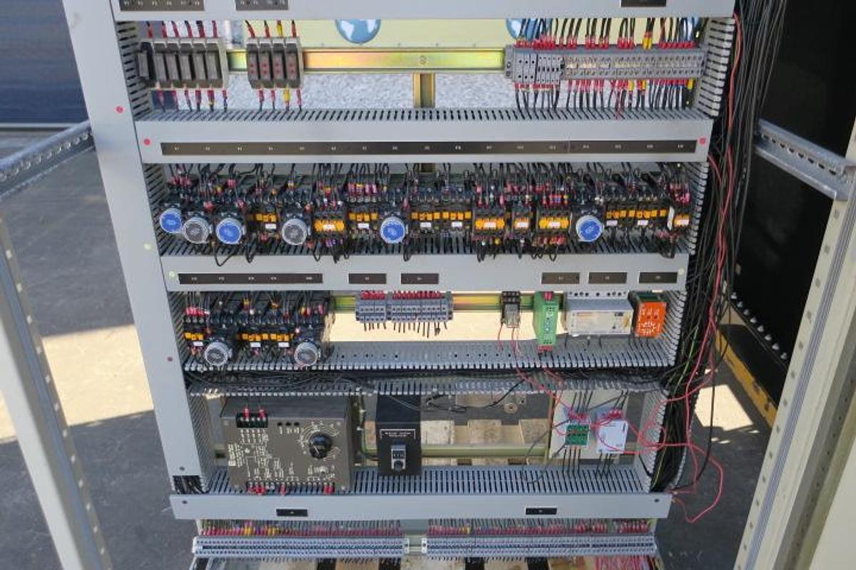 Used 1990 Caterpillar 3516A - 2000/2200 KVA