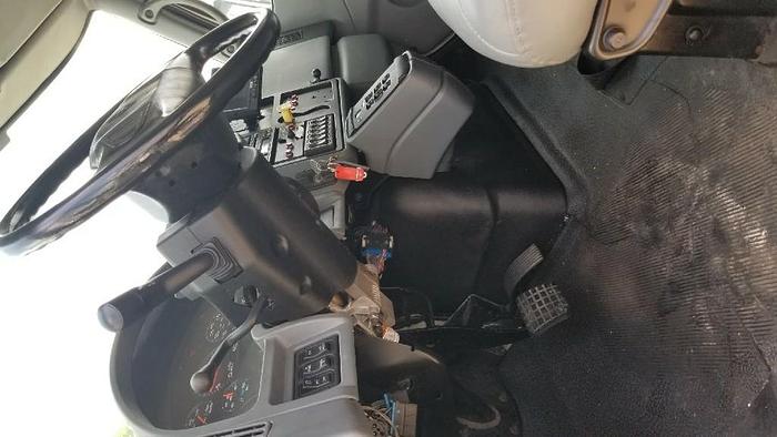 Used 2006 INTERNATIONAL 4300