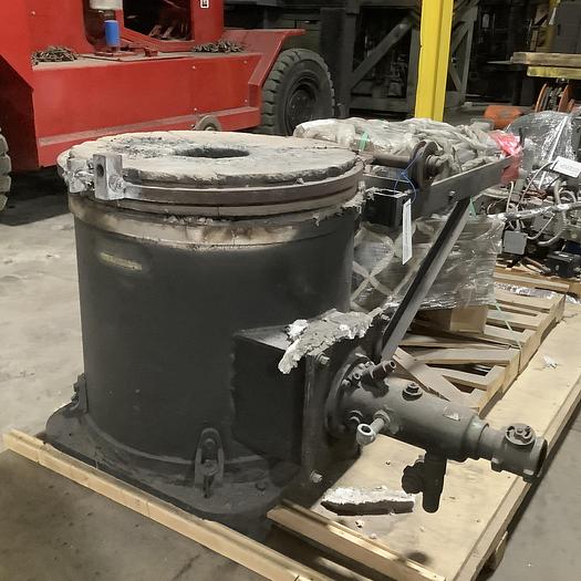 Used 200 Lb STATIONARY FURNACE GAS FIRED