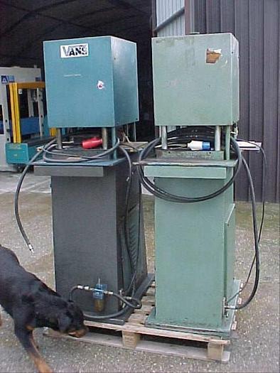 Usato PRESSE E MACCHINE X LAVORAZIONE PELLE