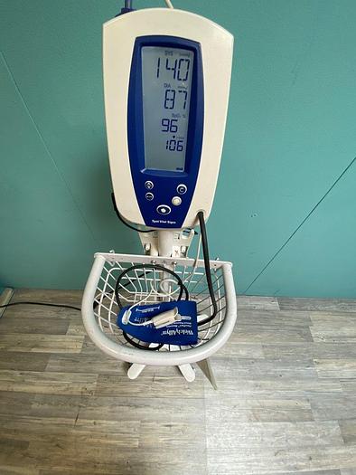 Used Welch Allyn Spot Vital Signs Monitor auf Trolley mit Fingersensor, Manschette