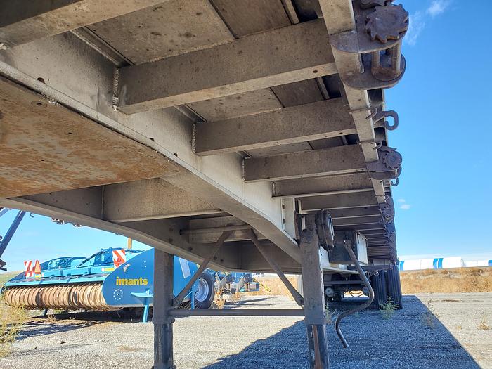 Used 2000 Ravens 48' x 96" Flatbed Trailer