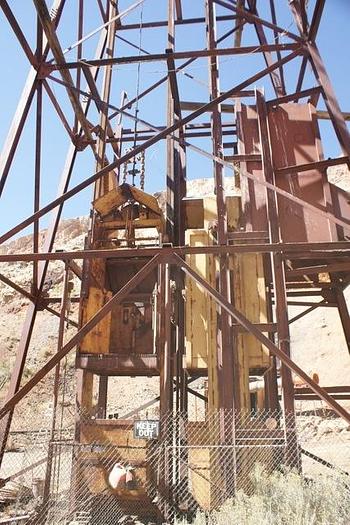 Used Head Frame and Cheav Wheels for Mine Shaft