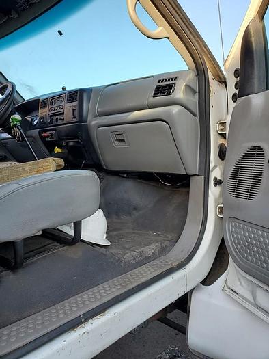 Used 2001 Ford F750 Terex BT3400 Crane Truck - M74771