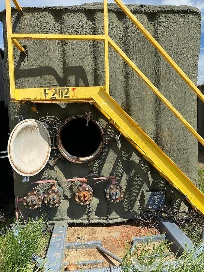 Used Insulated Flat Top Dragon Frac Tank (#F2112)