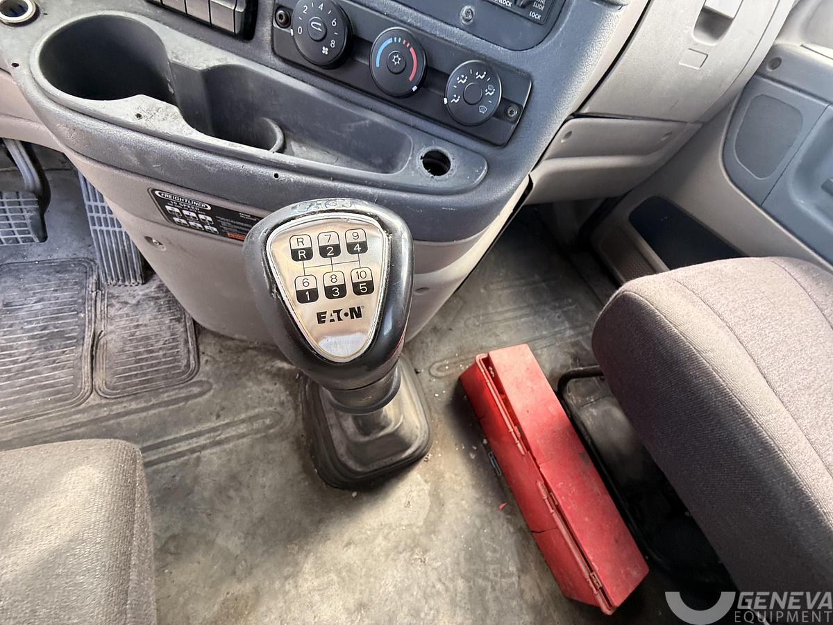 Used 2015 Freightliner Cascadia