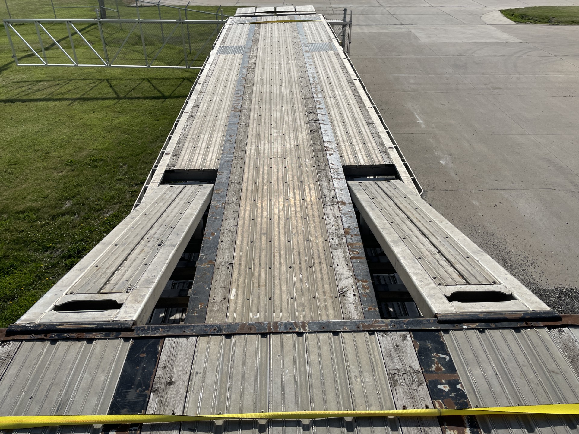 Used 2019 Prestige Trailers Renown Combo Flatbed Drop Deck