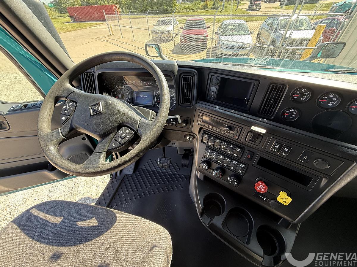 Used 2023 International LT625