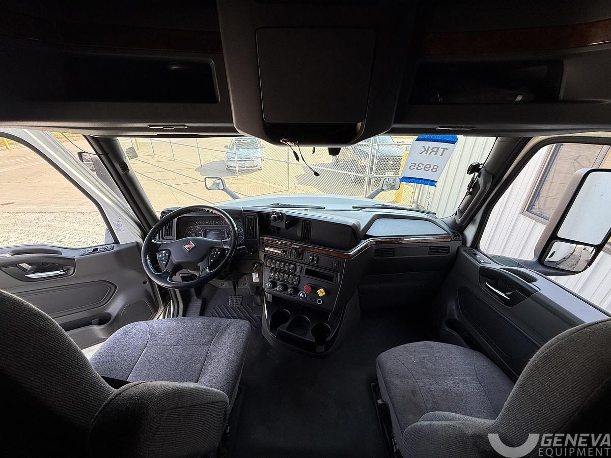 Used 2021 International LT625