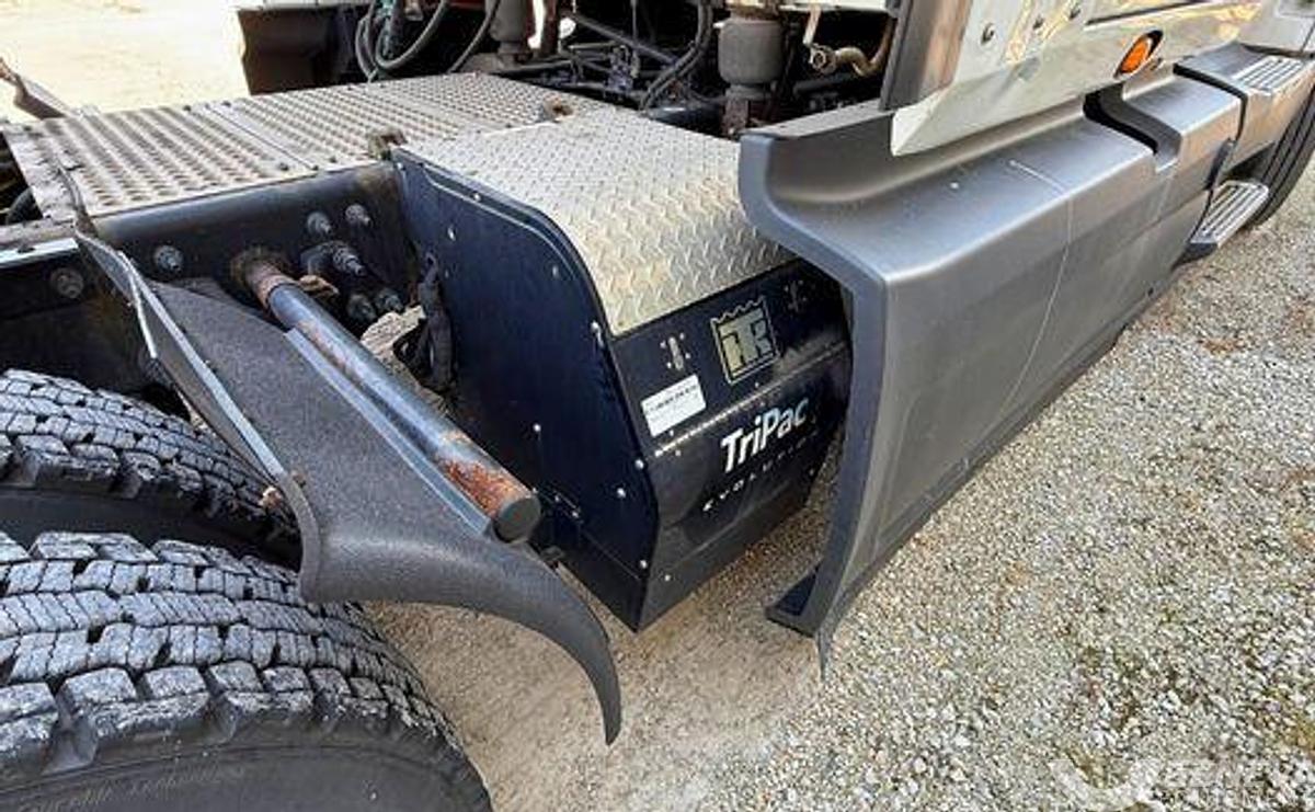 Used 2021 International LT625