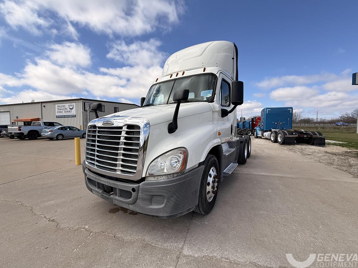 Used 2015 Freightliner Cascadia