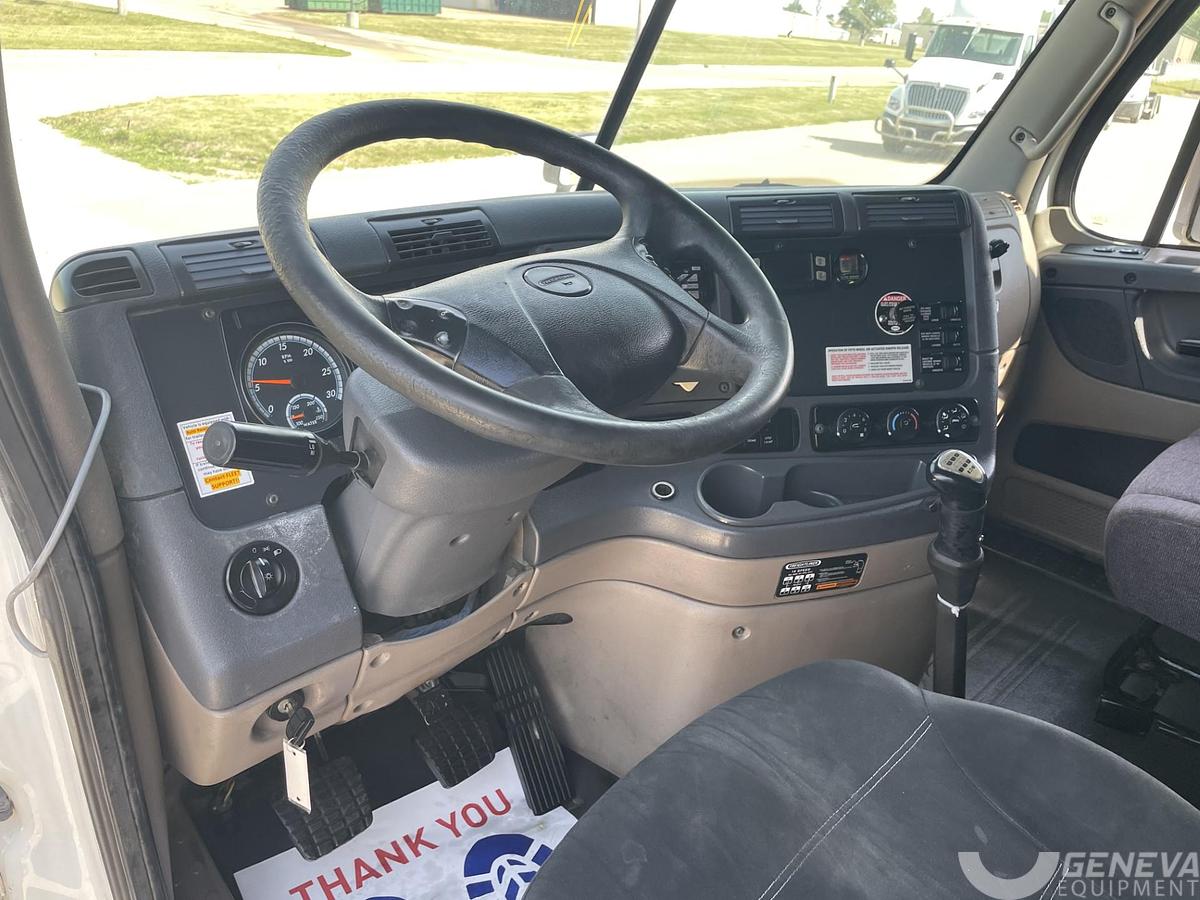 Used 2014 Freightliner Cascadia