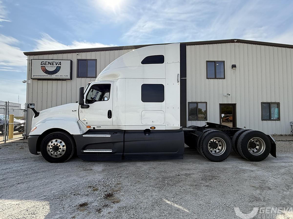 Used 2021 International LT625