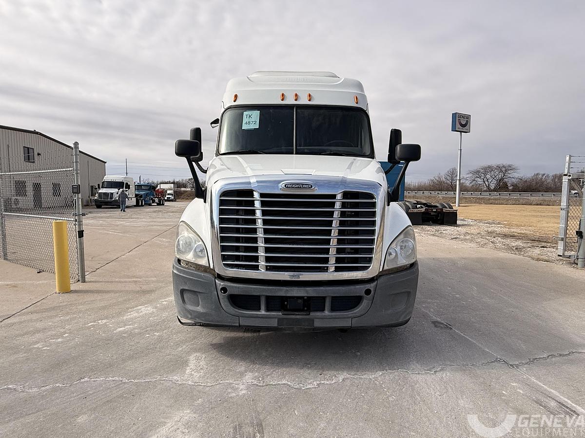 Used 2014 Freightliner Cascadia