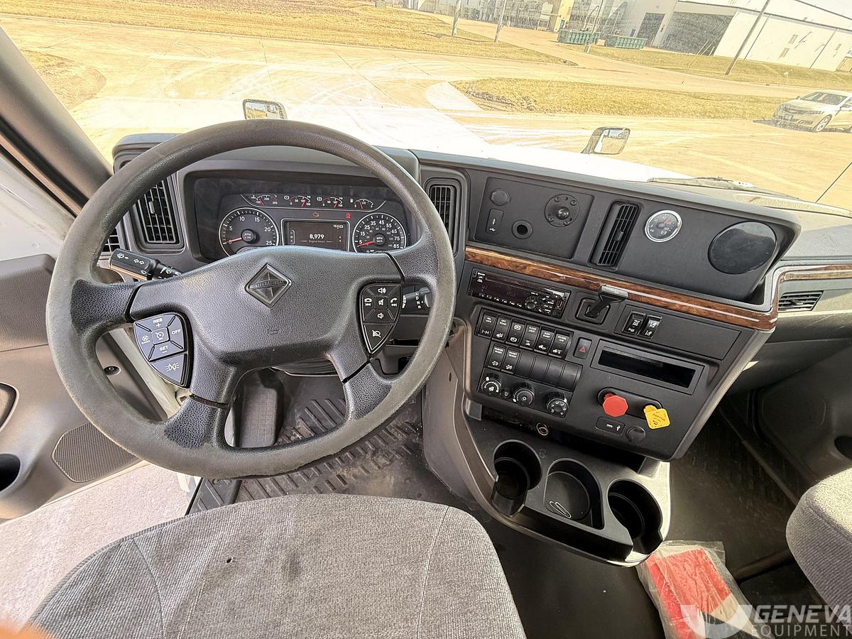 Used 2019 International LT625
