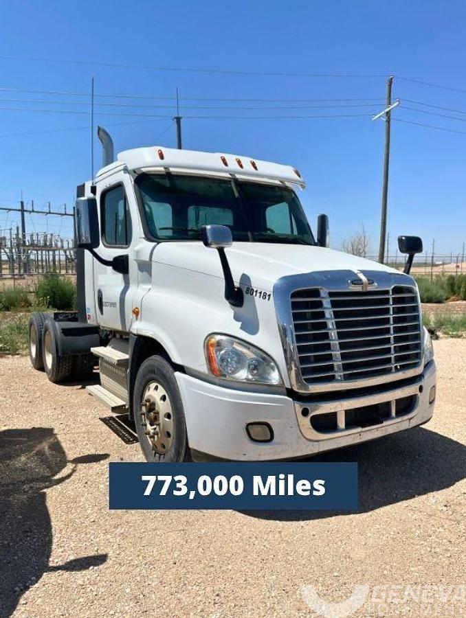 Used 2015 Freightliner Cascadia 125