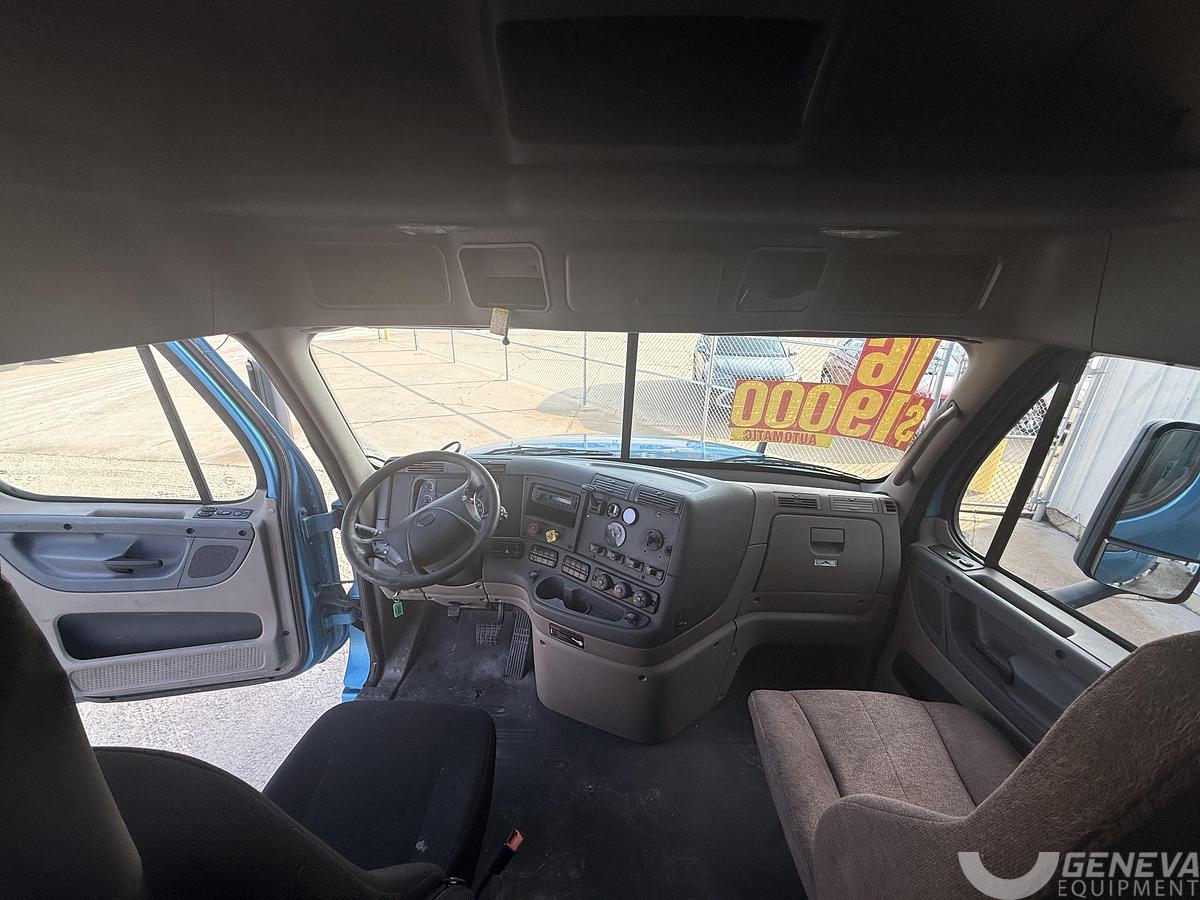 Used 2016 Freightliner CA 125
