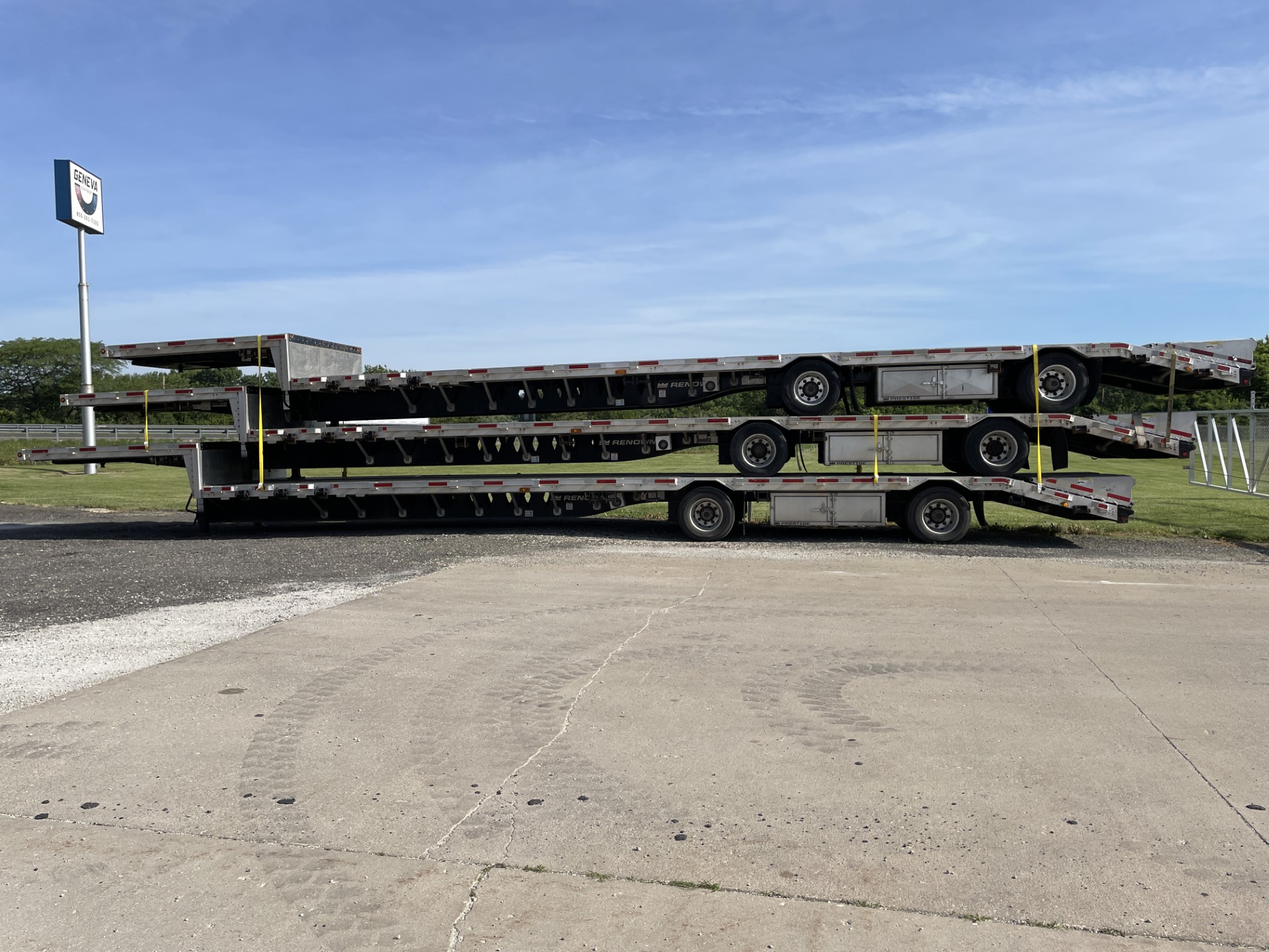Used 2019 Prestige Trailers Renown Combo Flatbed Drop Deck