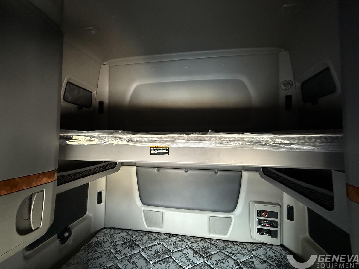 Used 2021 International LT625