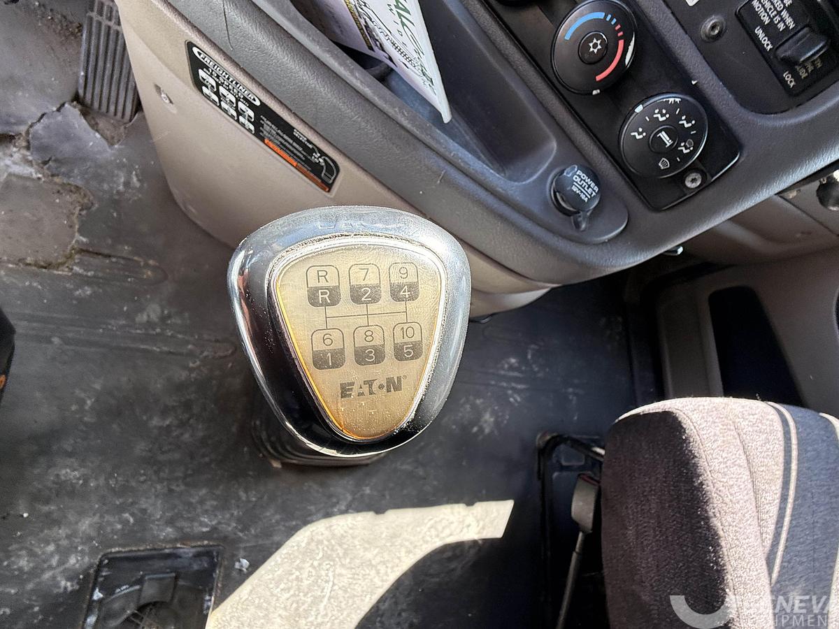 Used 2014 Freightliner CA 125