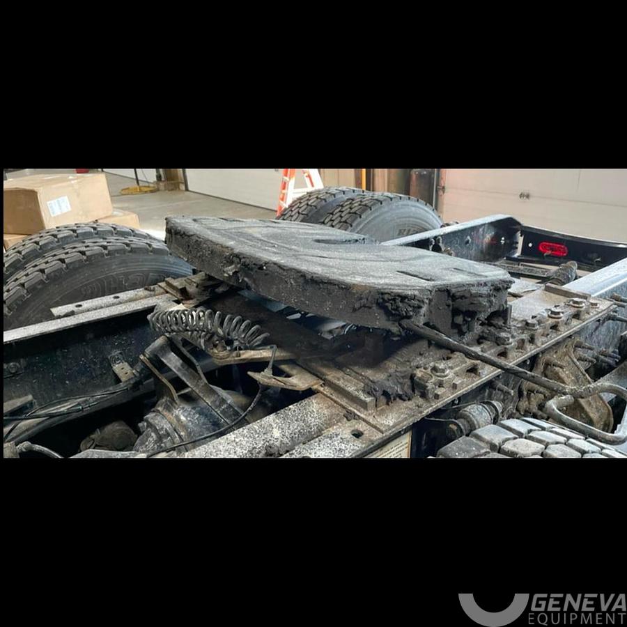 Used 2017 Volvo VNM200