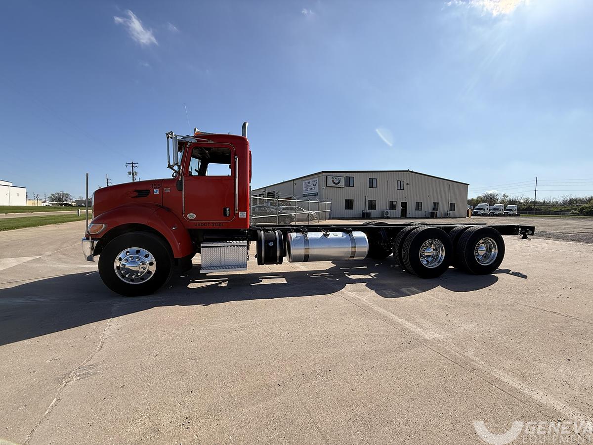 Used 2015 Peterbilt 348