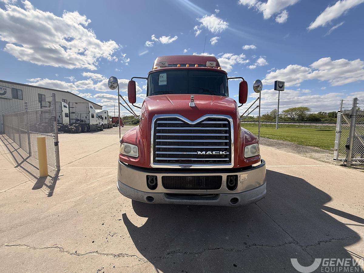 Used 2015 Mack CXU613