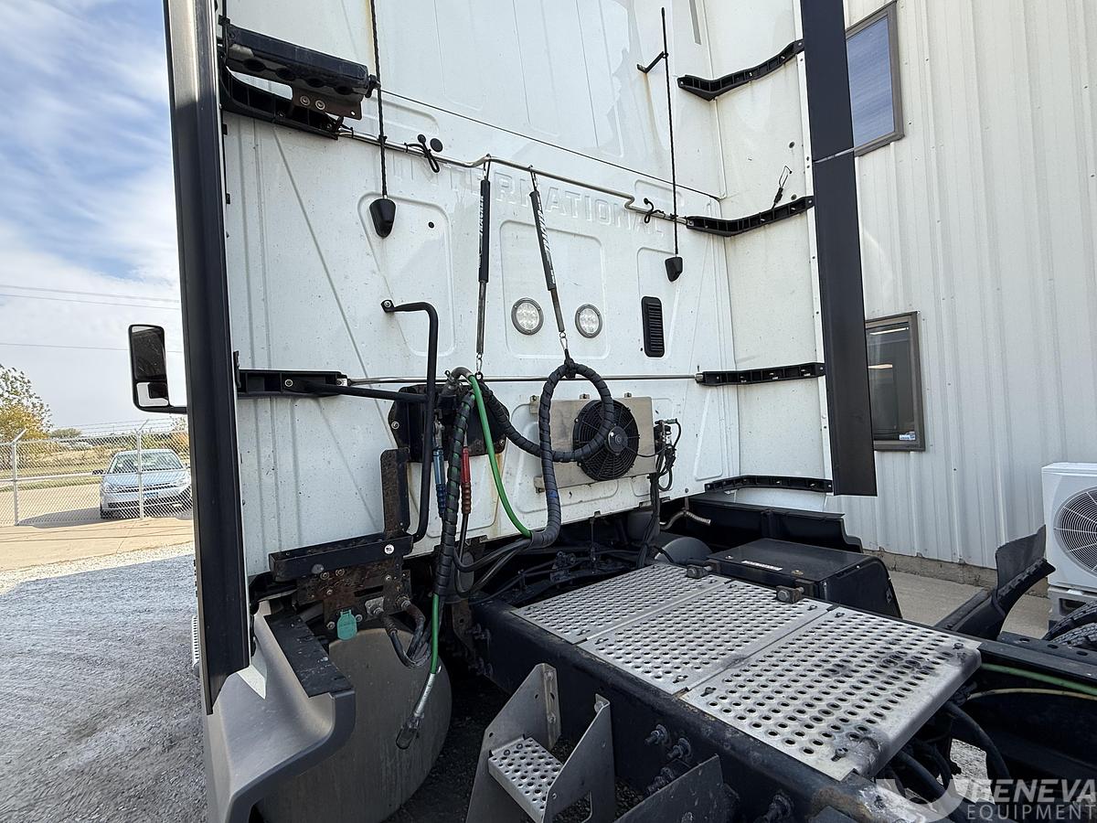 Used 2021 International LT625