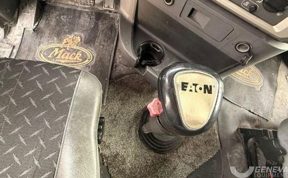 Used 2014 Mack Pinnacle CXU613 (TK1162)