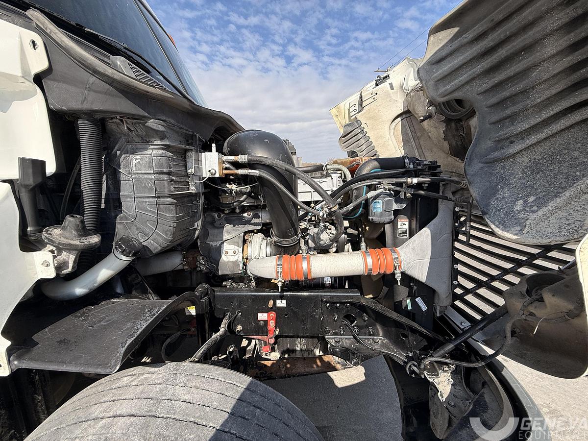 Used 2014 Freightliner Cascadia