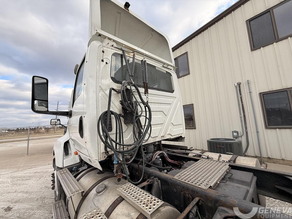 Used 2019 International LT625