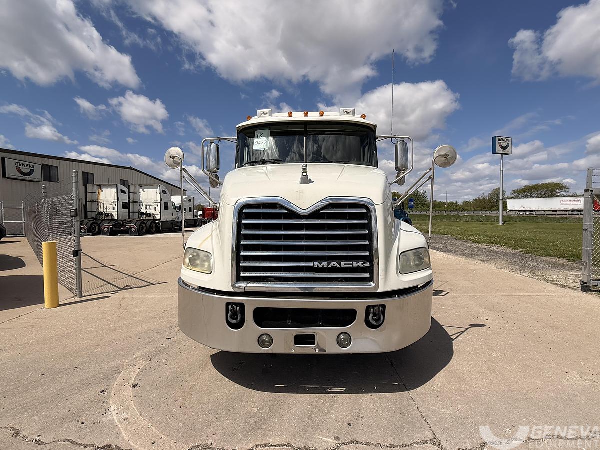 Used 2017 Mack CXU613