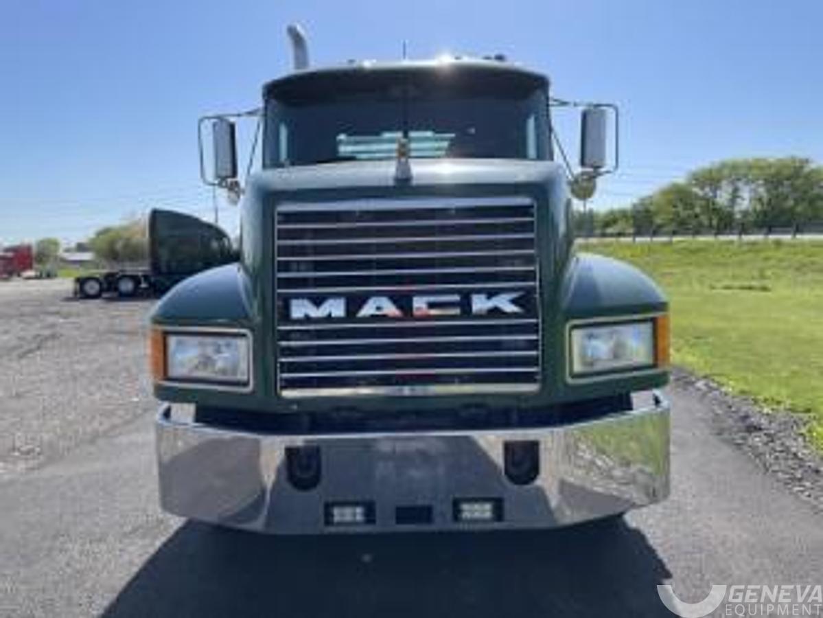 Used 2000 Mack CH613