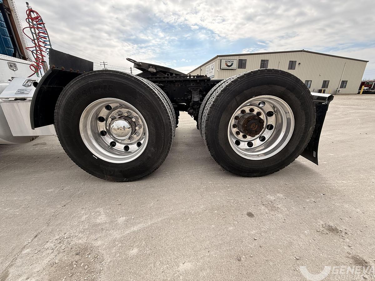 Used 2014 Volvo VNL300