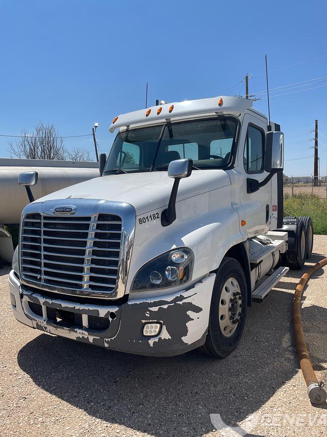 Used 2015 Freightliner Cascadia 125