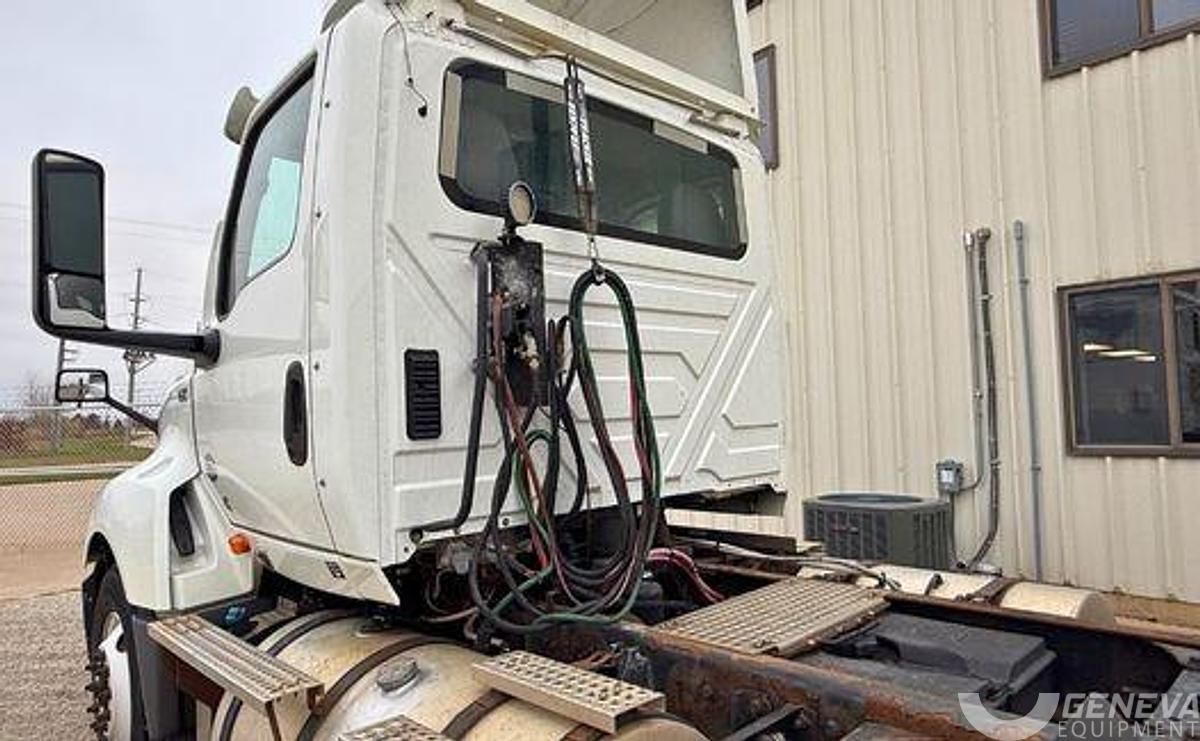 Used 2019 International LT625