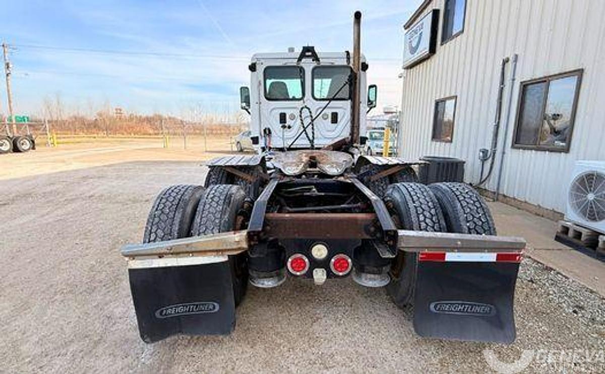 Used 2013 Freightliner Cascadia 125