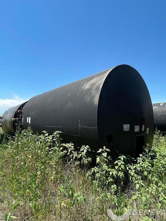 Used Upright Tank (74X)