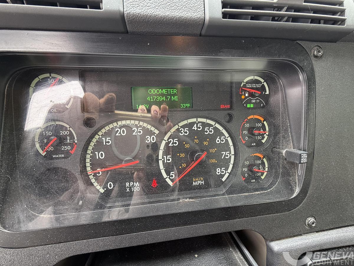 Used 2018 Freightliner Cascadia 113