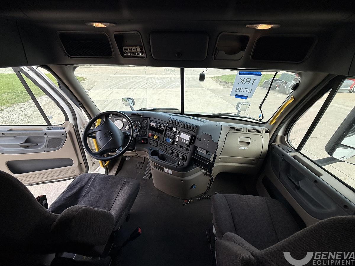 Used 2020 Freightliner Cascadia 113