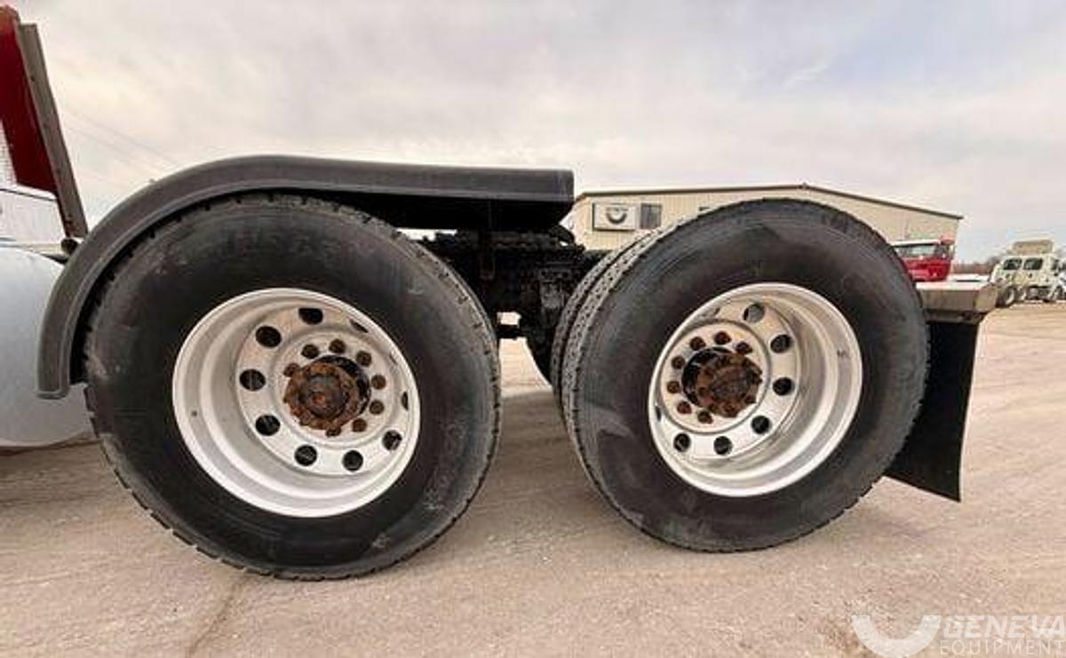 Used 2016 Mack Pinnacle CXU613 (TK8494)